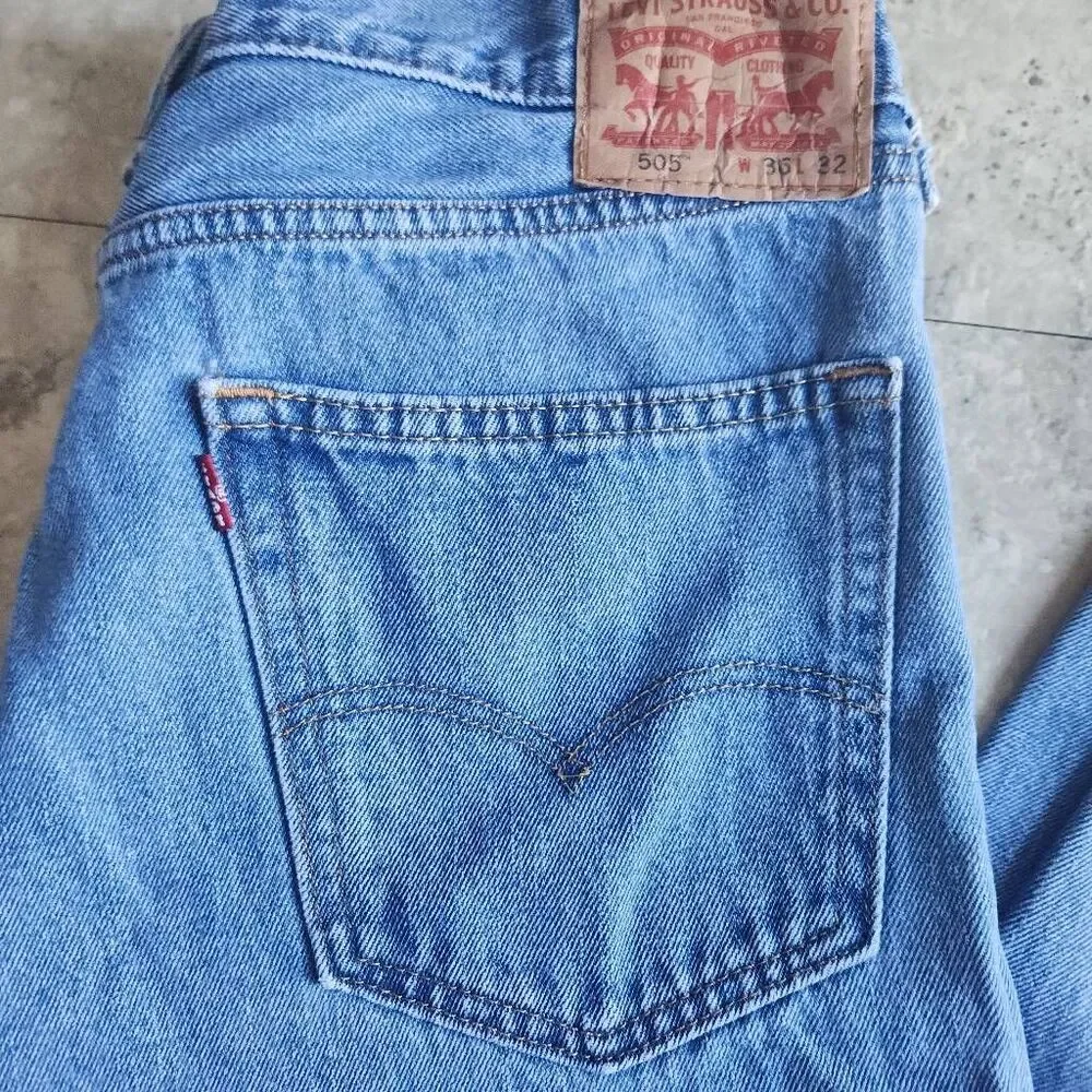 Levis levis 505